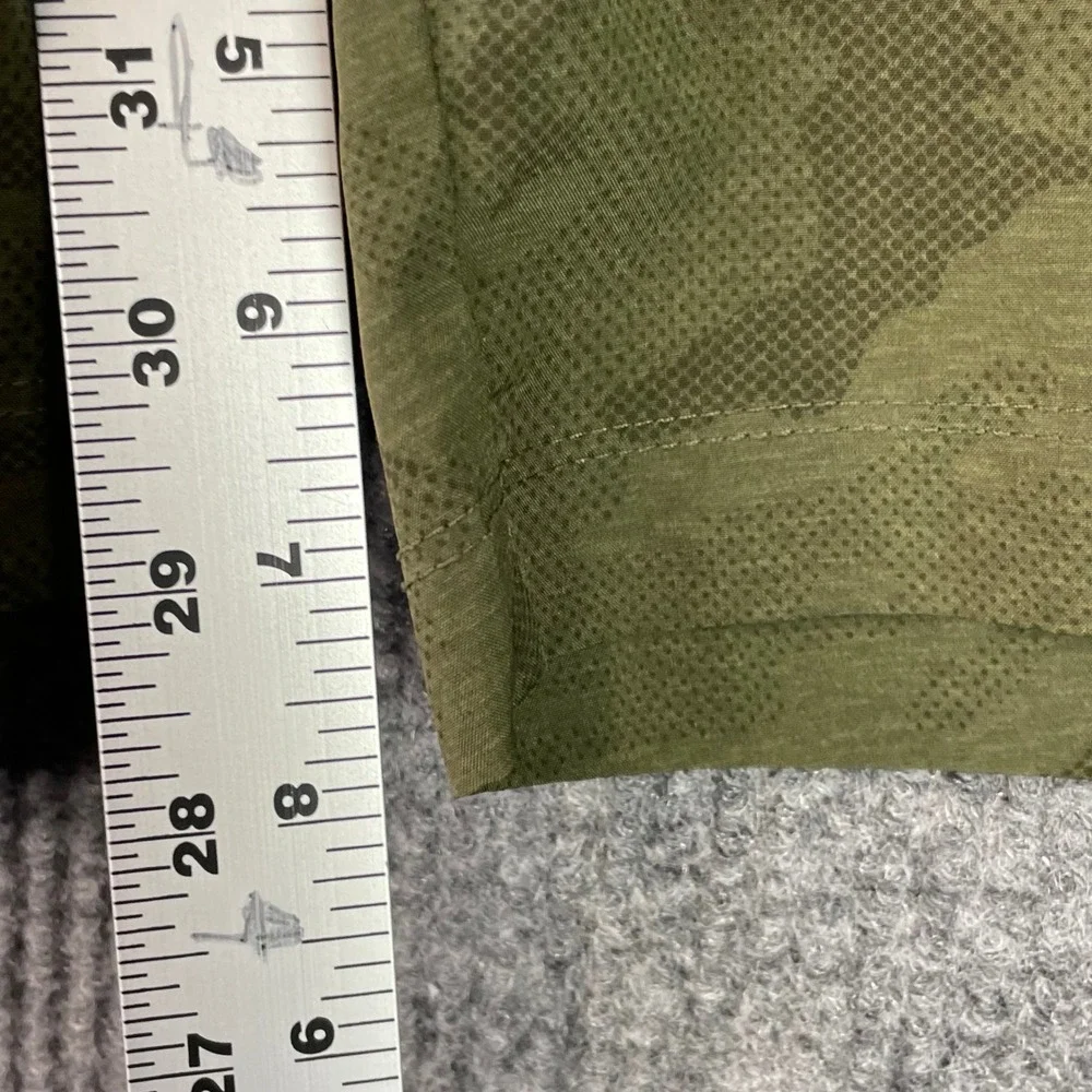 ASICS Running Shorts Mens Large Green Camo Athletic Gym Training 7 Inch Inseam